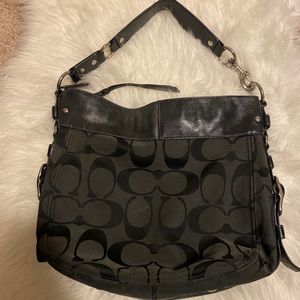 Authentic COACH black bag💕